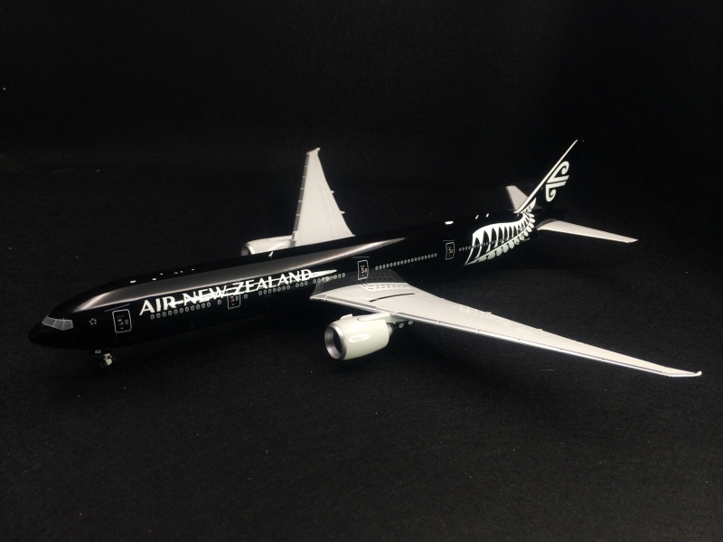 1:200 B777-300ER Air New Ze ...