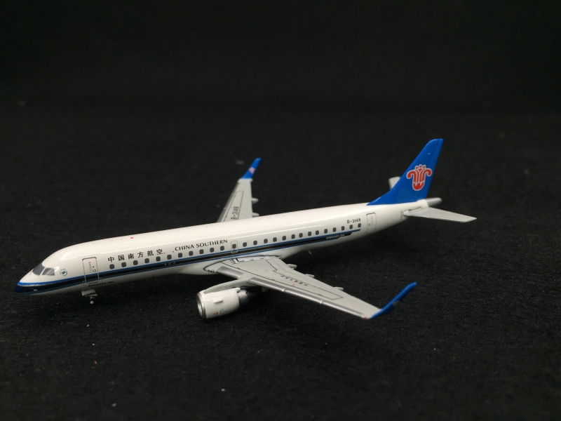 1:400 China Southern ERJ-19 ...