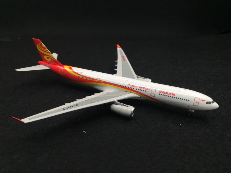 1:400 Hainan Airlines A330- ...