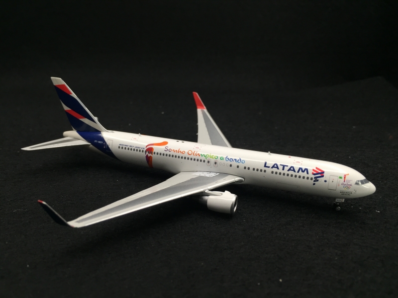 1:400 Latam B767-300ER