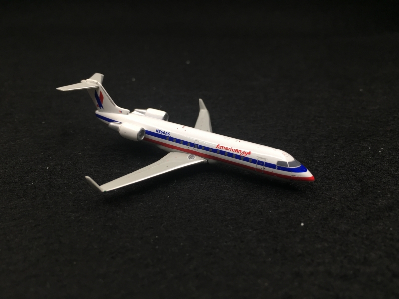 1:400 American Eagle CRJ-20 ...