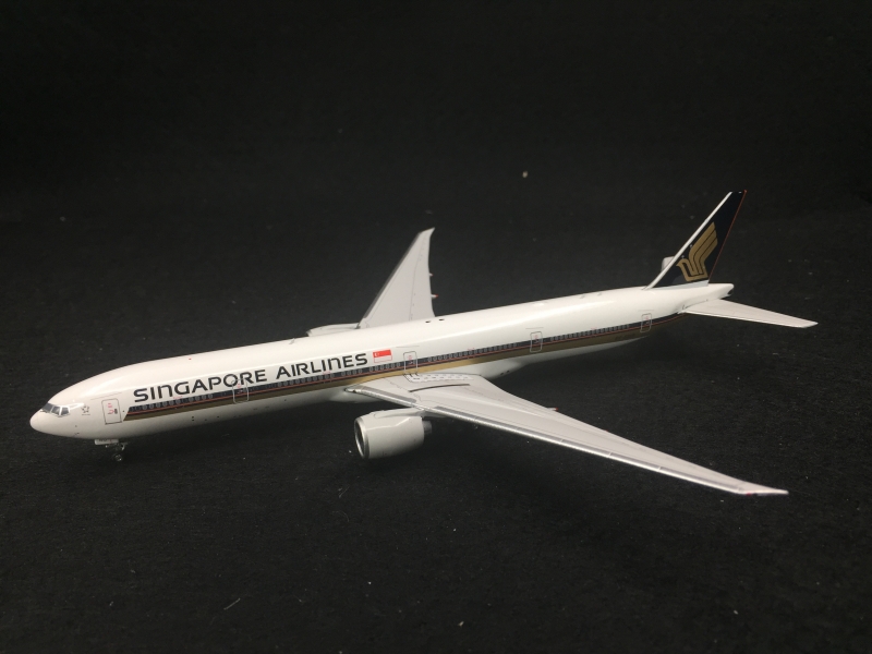 1:400 Singapore Airlines B7 ...