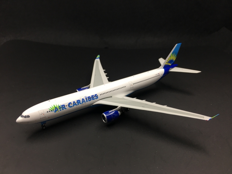 Phoenix 1/400 Air Caraibes  ...