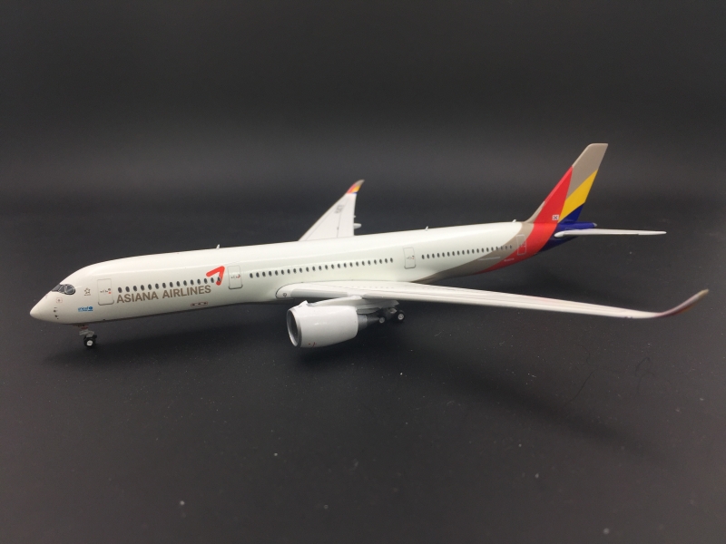 Rossiya B777-300