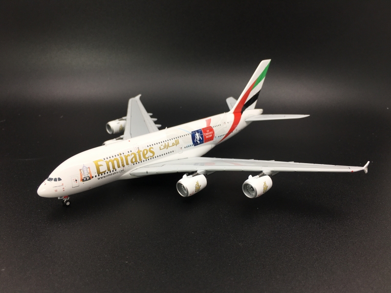 1:400 Emirates