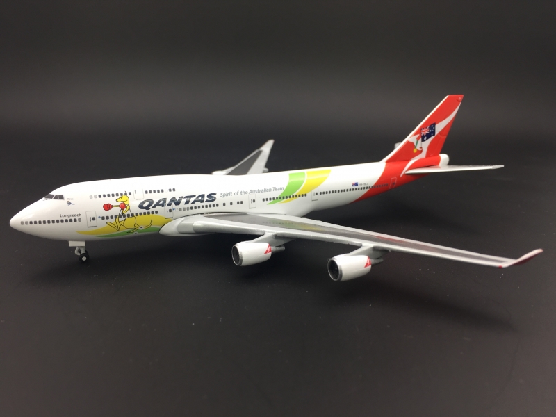1:500 Qantas B747-400
