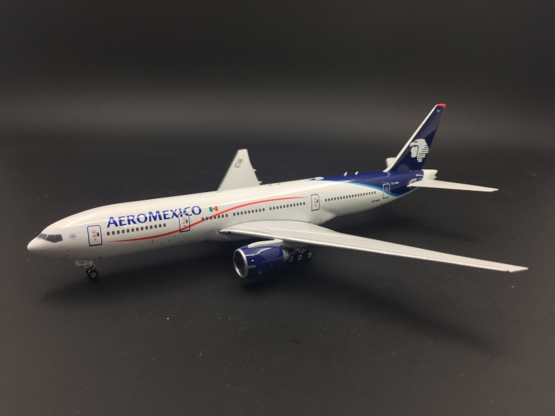 1:400 AeroMexico B777-200ER