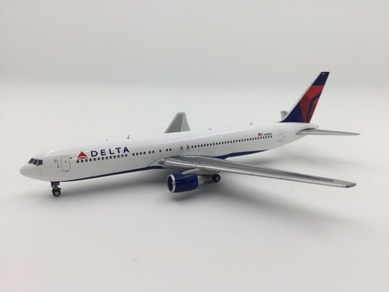 1:400 Delta B767-300