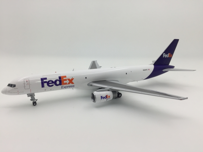 1:200 Fedex B757-200F