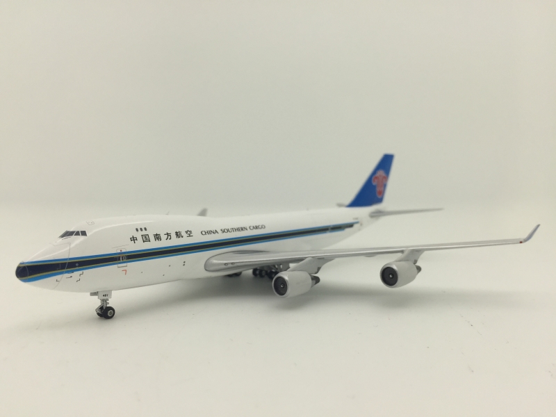 1:400 China Southern B747-4 ...