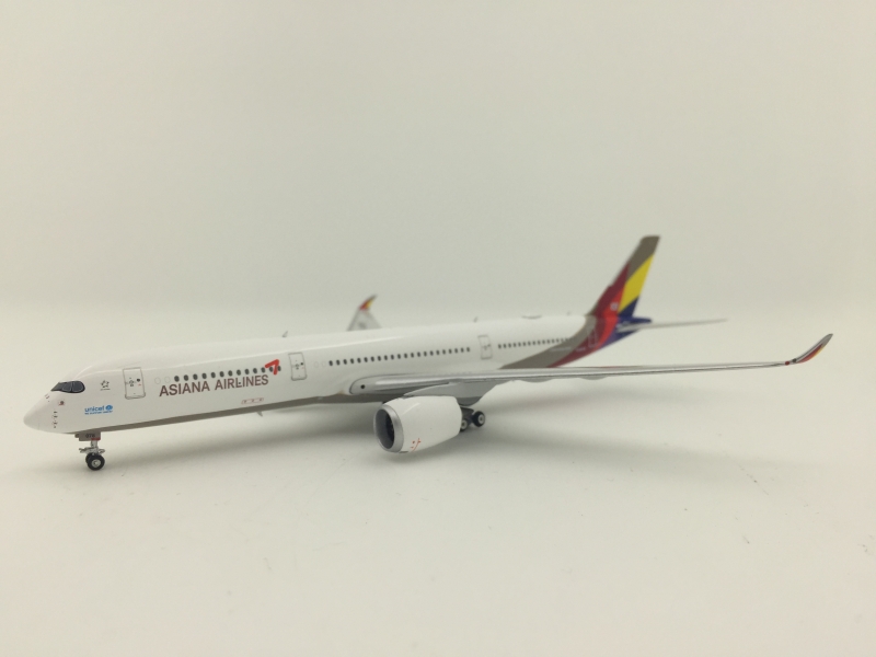 1:400 Asiana Airlines A350- ...