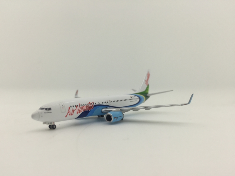 1:500 Air Vanuatu B737-800