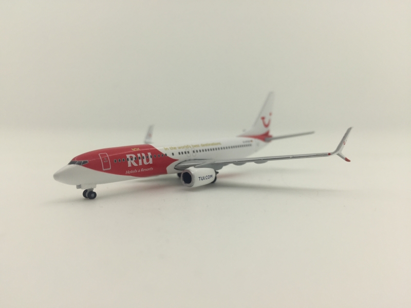 1:500 TuI fly B737-800