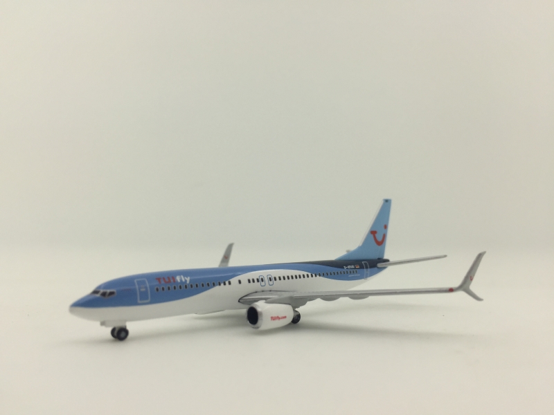 1:500 TuI fly B737-800