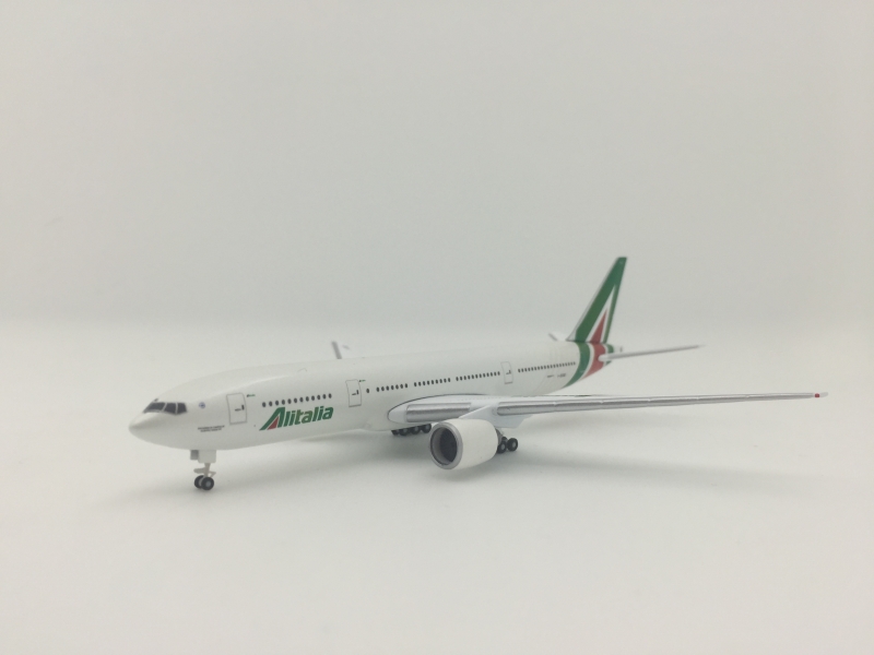 1:500 Alitalia B777-200