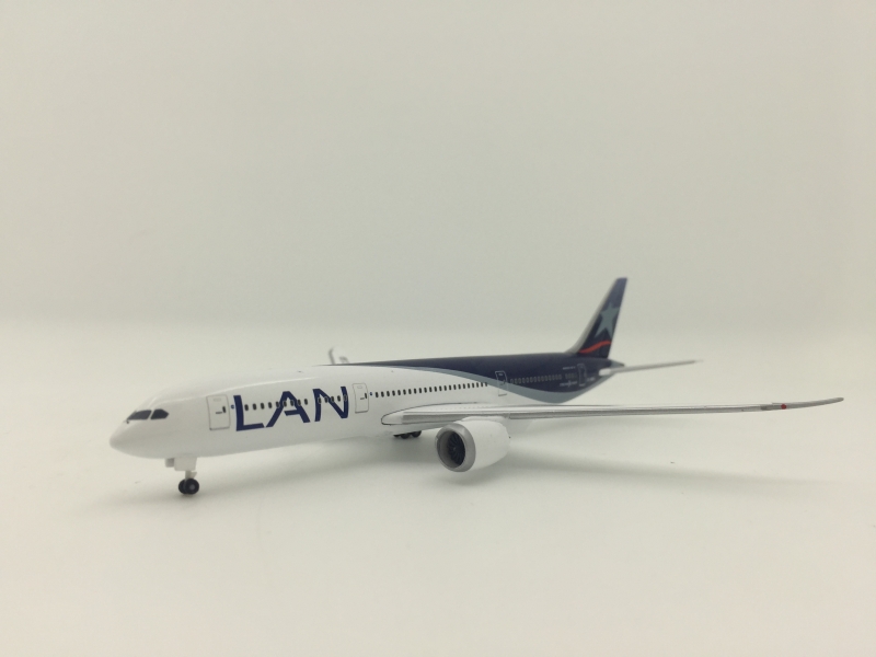 1:500 Lan Airlines B787-9