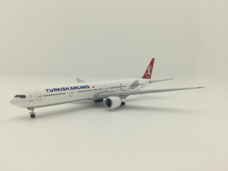 1:500 Turkish Airlines B777 ...