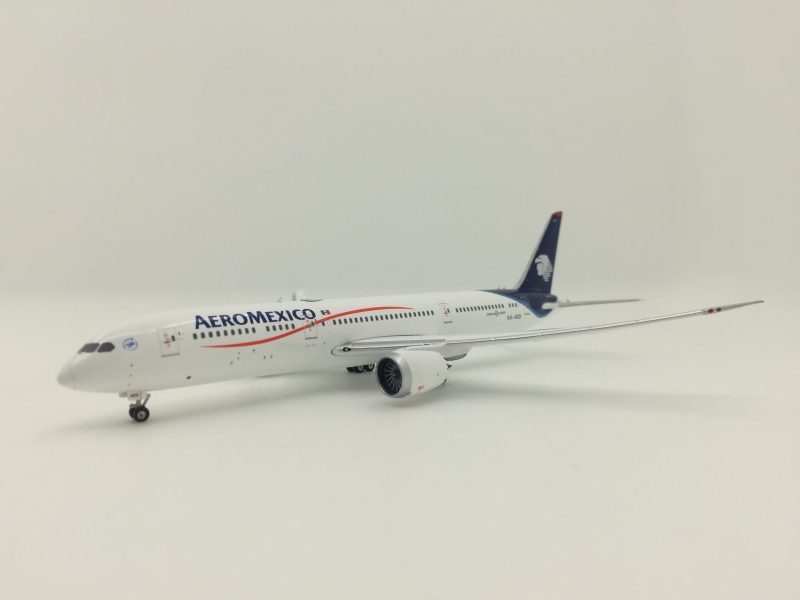 1:400 AeroMexico B787-9