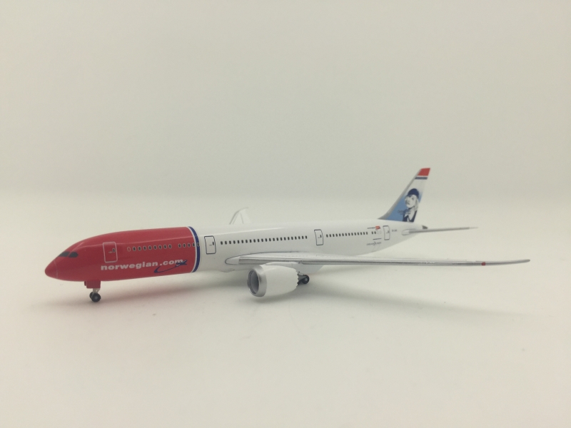 1:500 Norwegian Airlines B7 ...