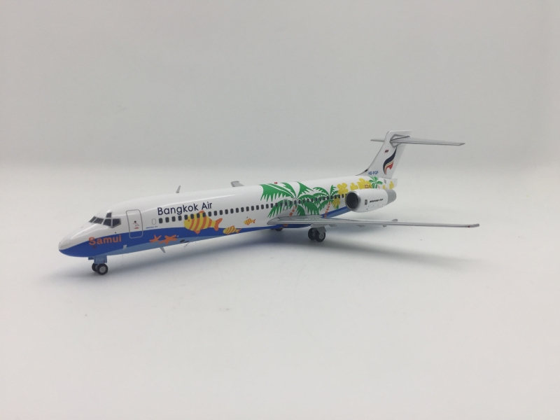 1:200 Bangkok Airlines B717 ...