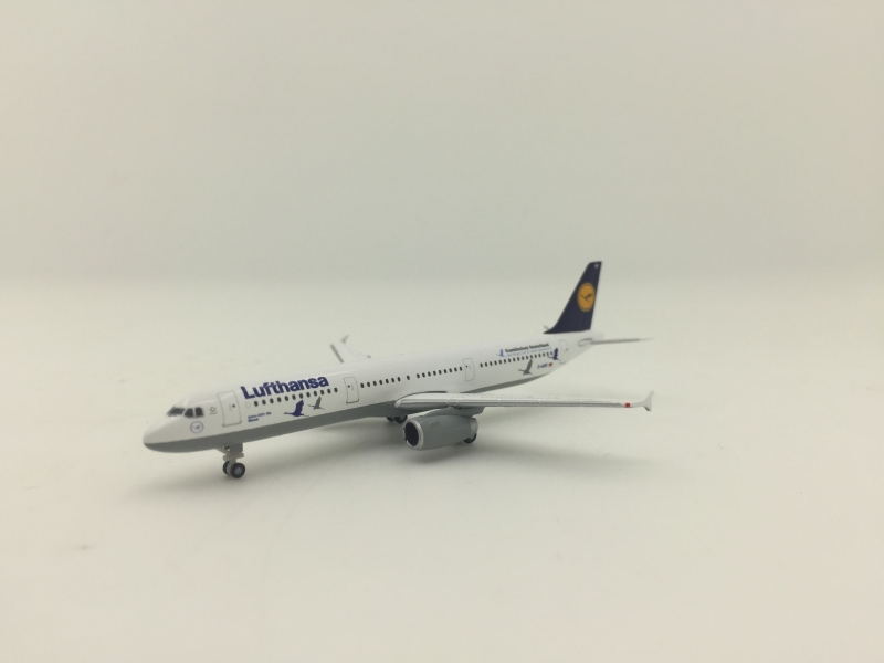 1:500 Lufthansa A321-100 (W ...