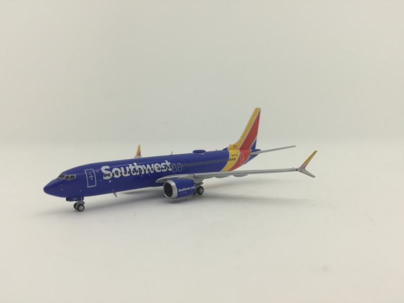 1:400 Southwest Airlines B7 ...