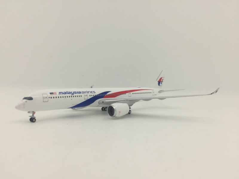 1:400 Malaysia Airlines A35 ...