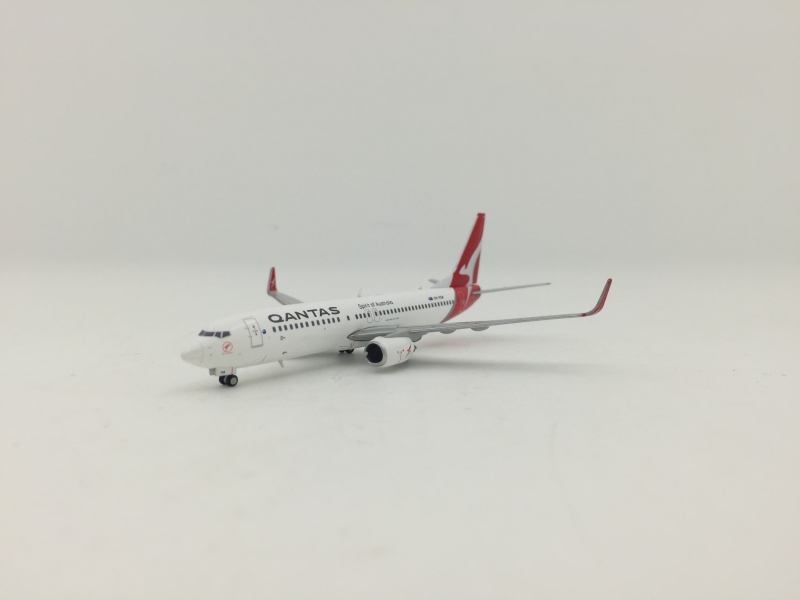 1:400 Qantas B737-800