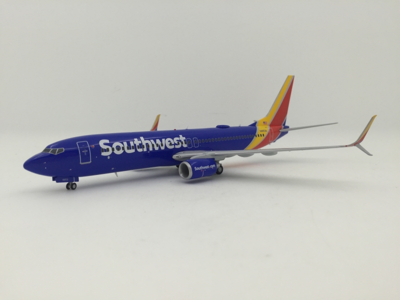 1:200 Southwest B737-800