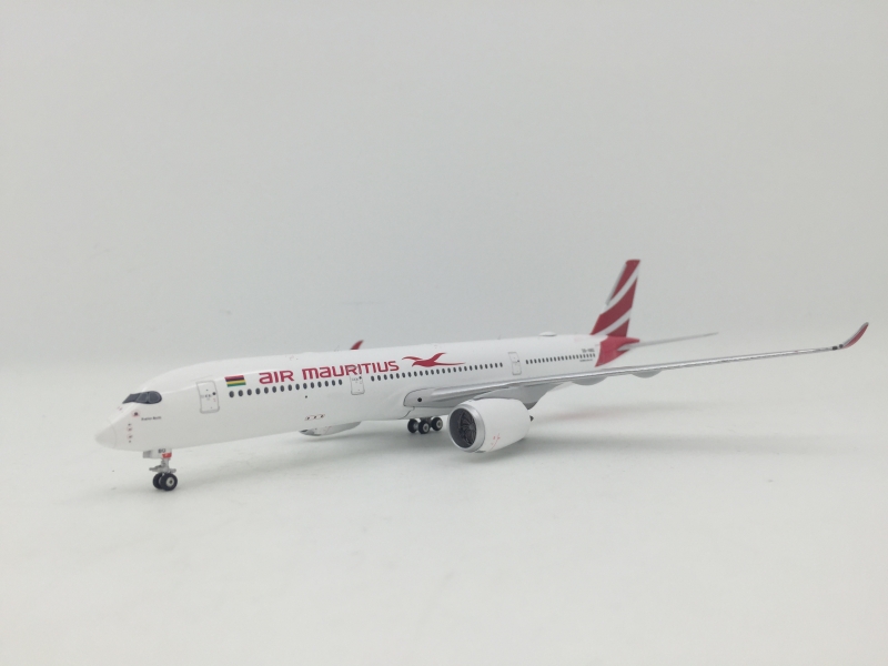 1:400 Air Mauritius A350-90 ...