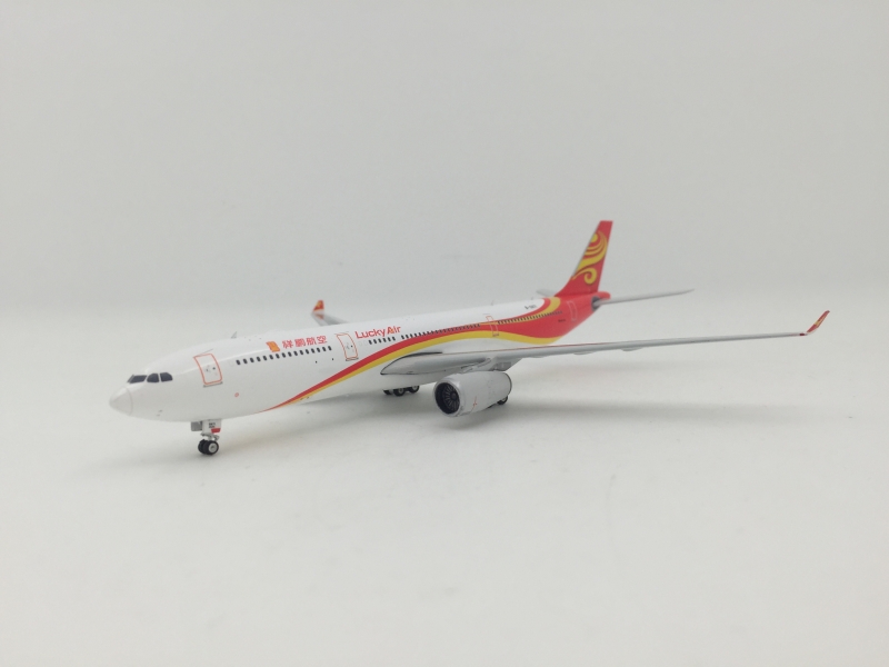 1:400 Lucky Air A330-300