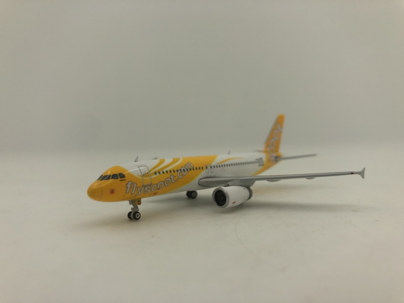1:400 Scoot A320