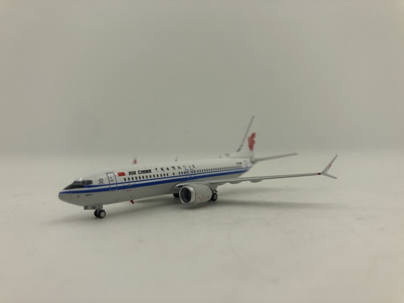 1:400 Air China B737-8 Max