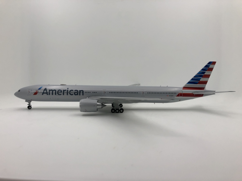 1:200 American Airlines B77 ...