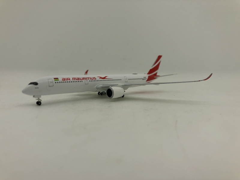 Herpa 1:500 Mauritius A350- ...