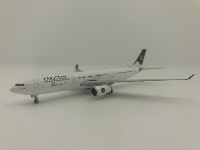 1:400 Pakistan Internationa ...