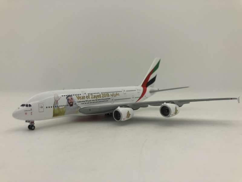 1:400 Emirates A380-800 (Ye ...