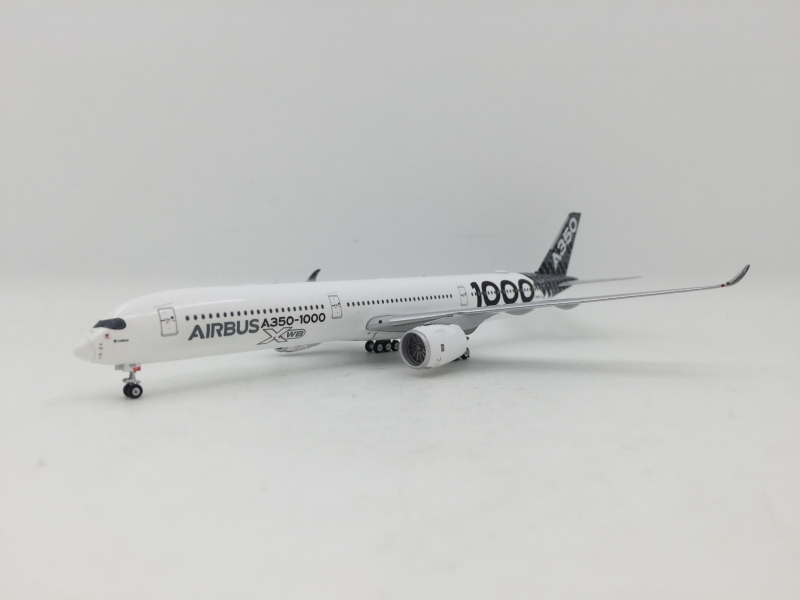 1:400 House Colour A350-100 ...