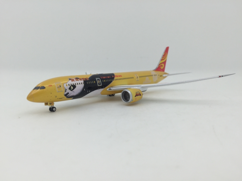 1:400 Hainan Airlines B787- ...