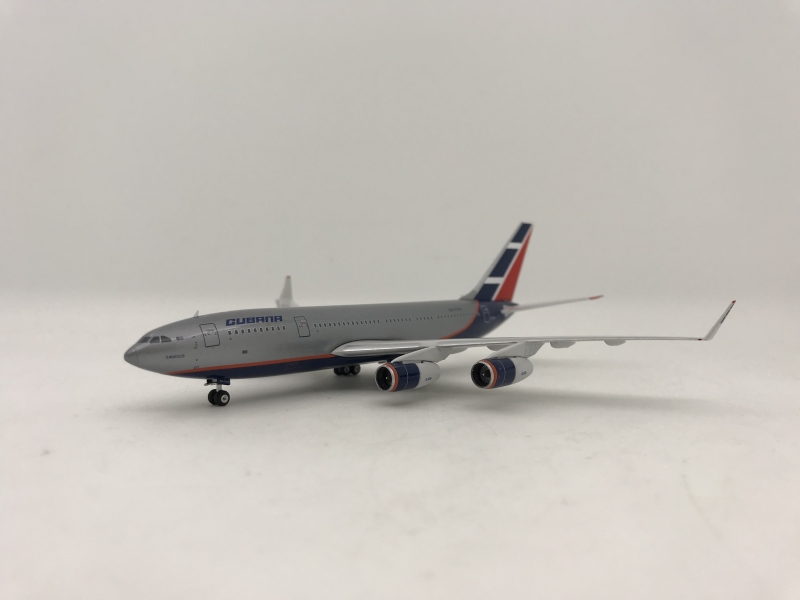 1:400 Cubana IL-96