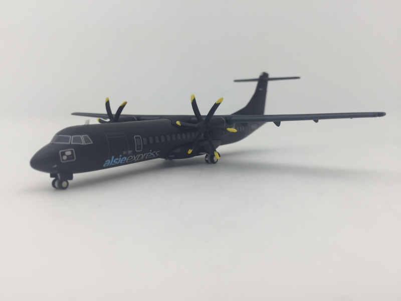 1:200 Alsie Express ATR-72- ...