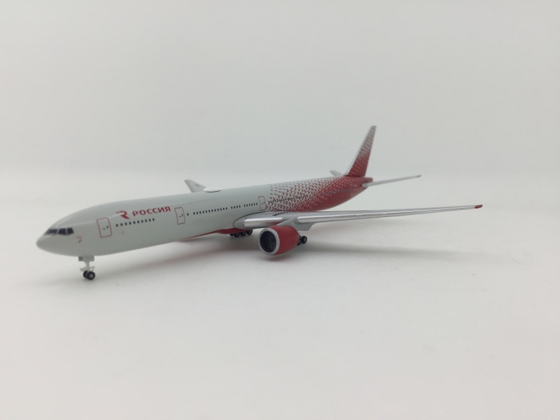 Herpa 1:500 Rossiya B777-30 ...