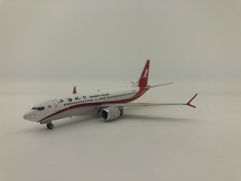 1/400 Shanghai Airlines B73 ...