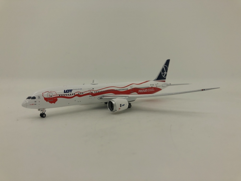 1:400 LOT Polish Airlines B ...