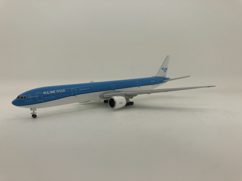 1:500 KLM ASIA B777-300ER