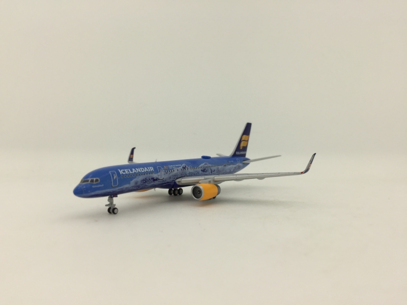 1:400 Iceland Air B757-200