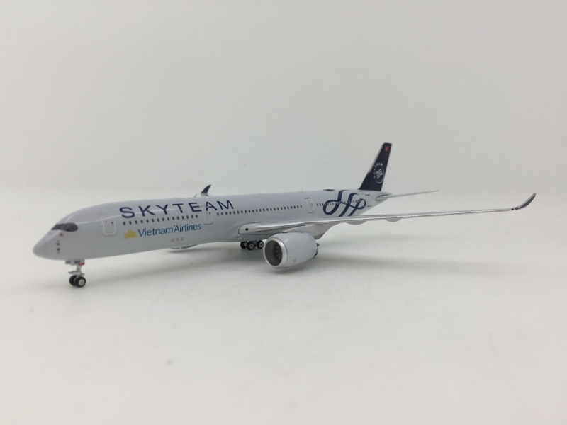 1:400 Vietnam Airlines A350 ...