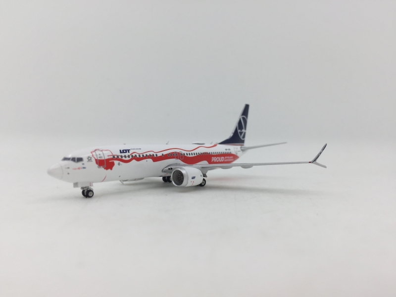 1:400 LOT Polish Airlines B ...