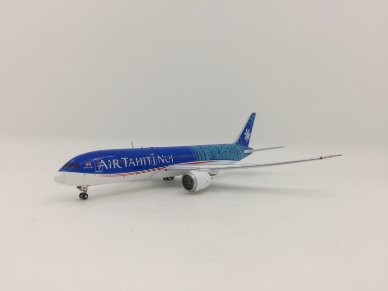 1:400 Air Tahiti Nui B787-9