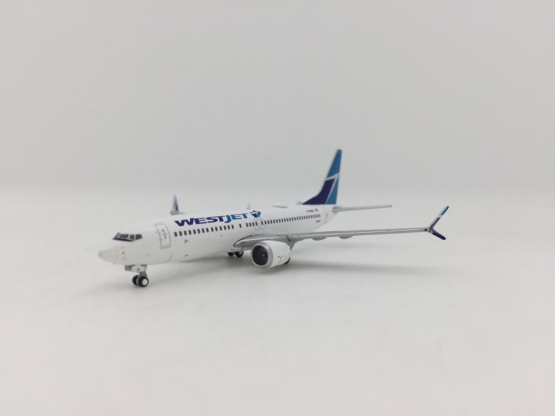 1:400 Westjet B737 Max 8